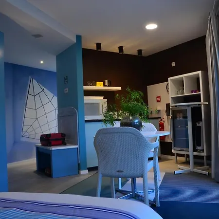 Alojamento de Acomodação e Pequeno-almoço Bleus Nuit